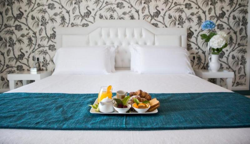 Bianco Riccio Suite Hotel - Oda