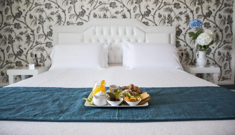 Bianco Riccio Suite Hotel - Oda