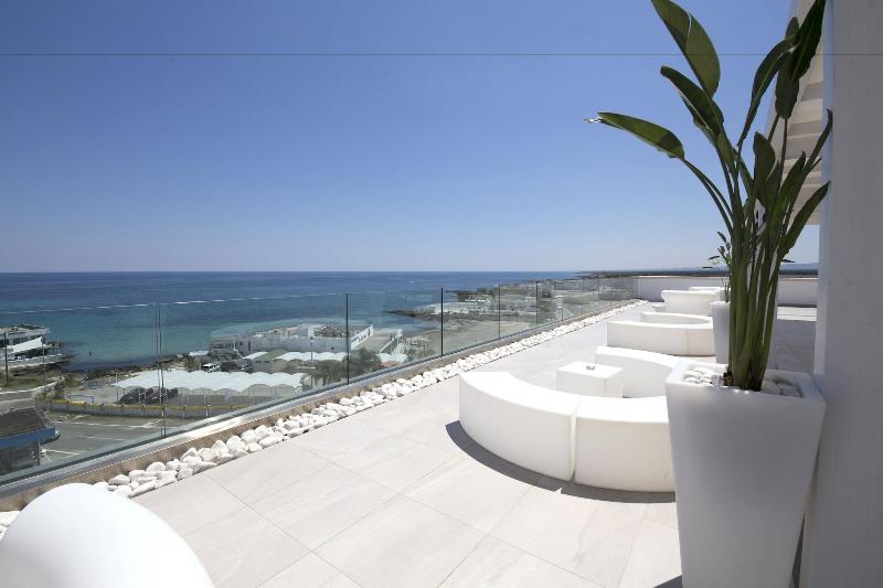 Bianco Riccio Suite Hotel - Teras