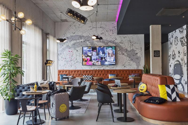 Moxy Darmstadt - Lobi