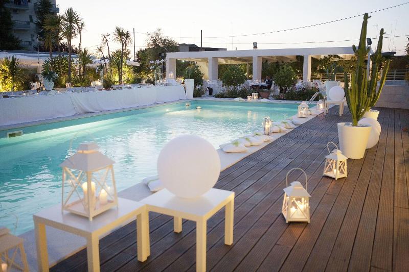 Hotel Pineta Wellness & Spa - Havuz