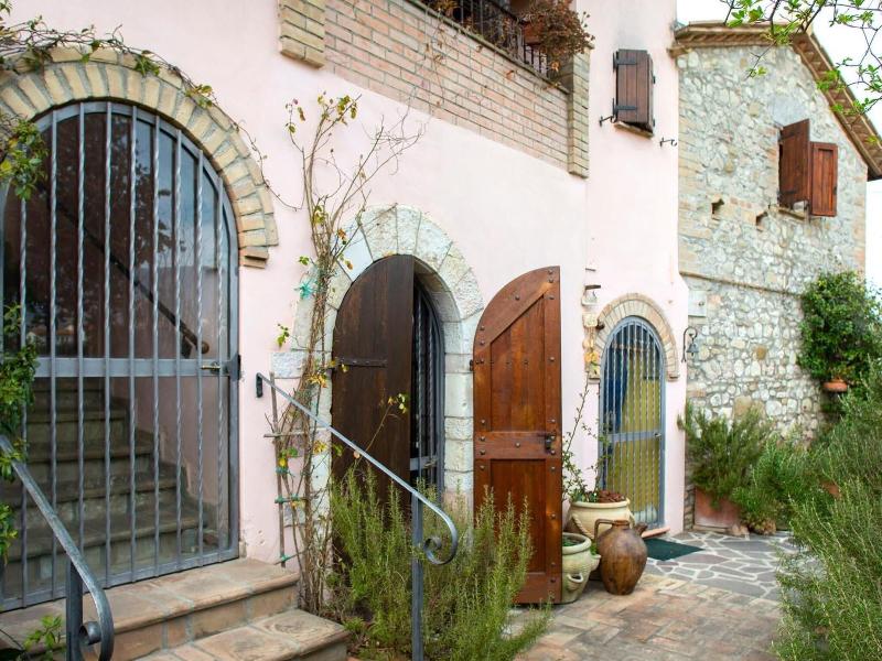 B&B With Pool and View of Assisi - Genel