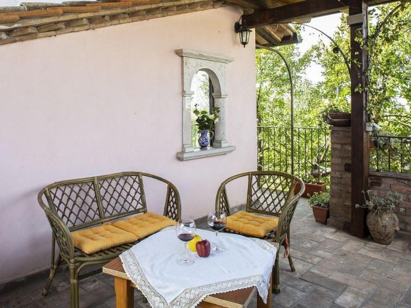 B&B With Pool and View of Assisi - Oda