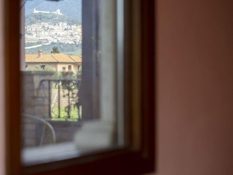 B&B With Pool and View of Assisi - Oda