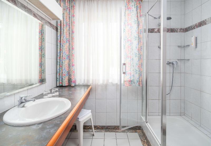 Parkhotel Am Taunus - Oda