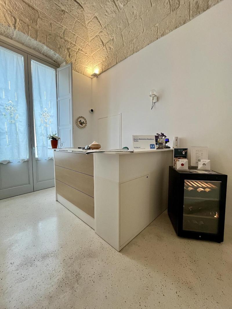 Donna Domenica Boutique Suites - Lobi