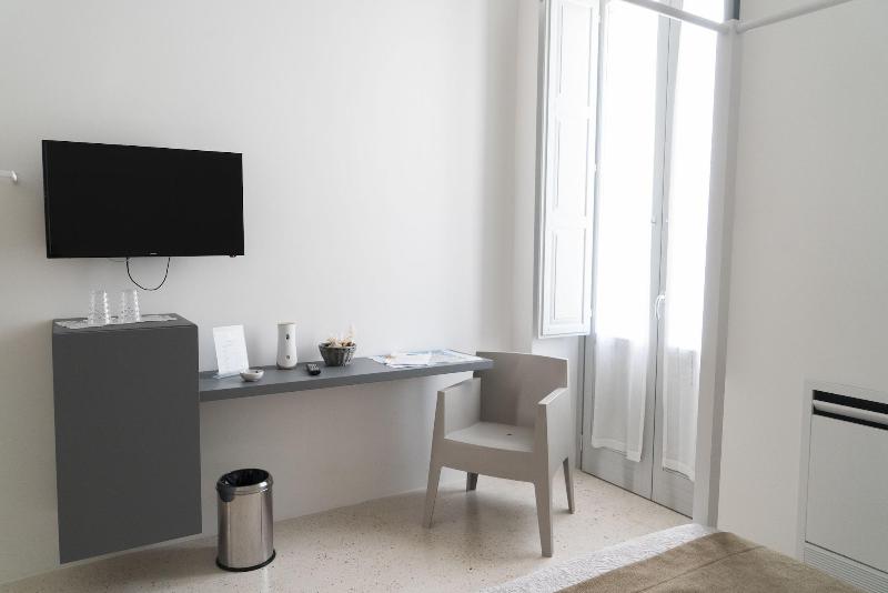 Donna Domenica Boutique Suites - Oda