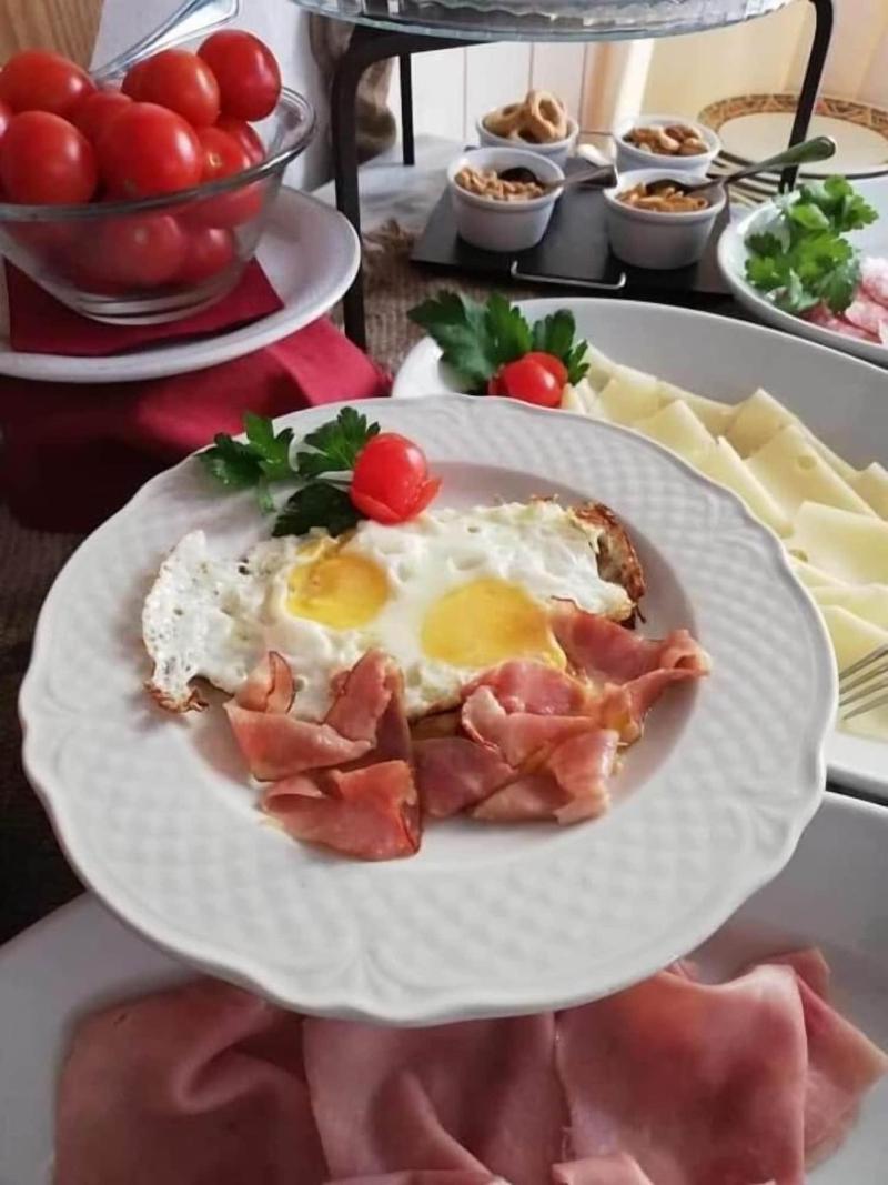 Donna Domenica Boutique Suites - Restoran