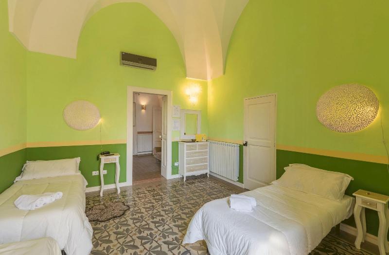 La Naca Della Taranta B & B - Oda