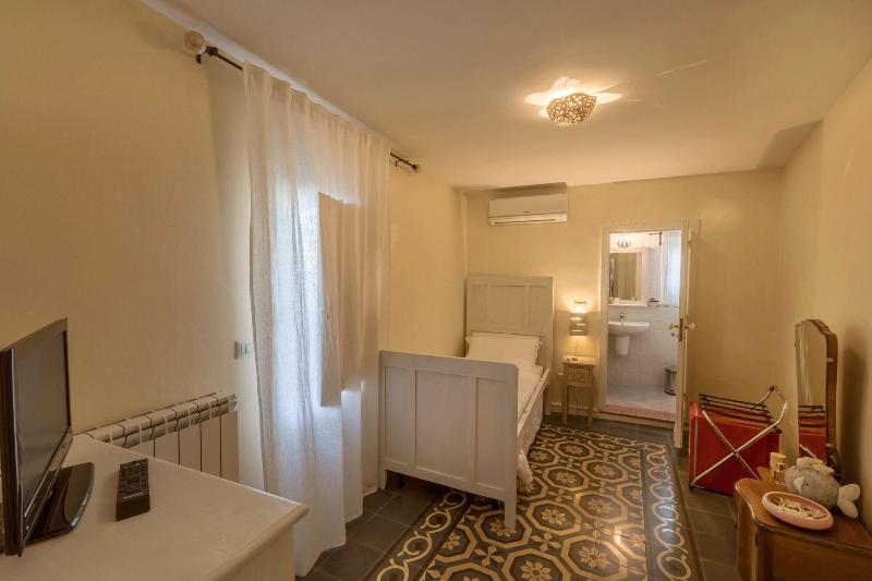 La Naca Della Taranta B & B - Oda
