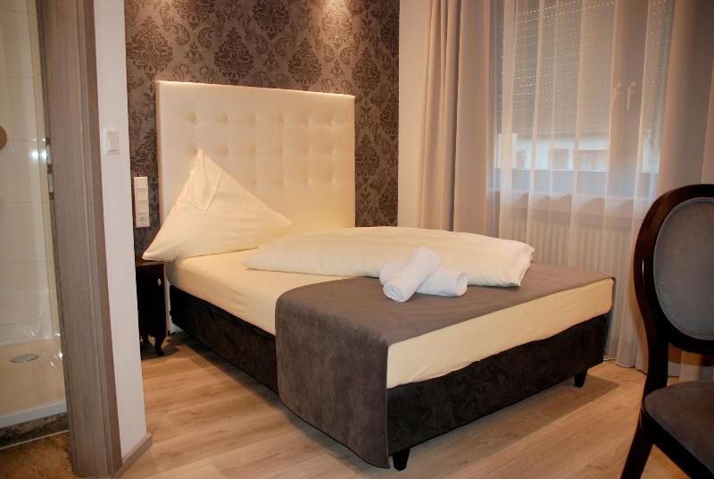 Hotel Zur Linde - Oda