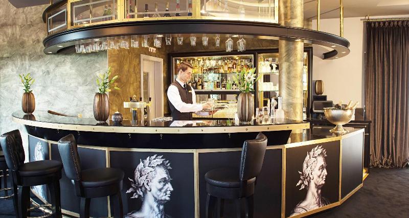 Victor's Residenz-Hotel Schloss Berg - Bar