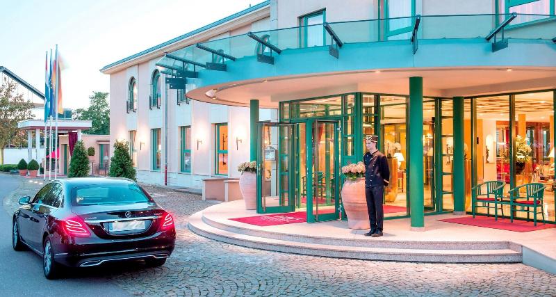 Victor's Residenz-Hotel Schloss Berg - Genel