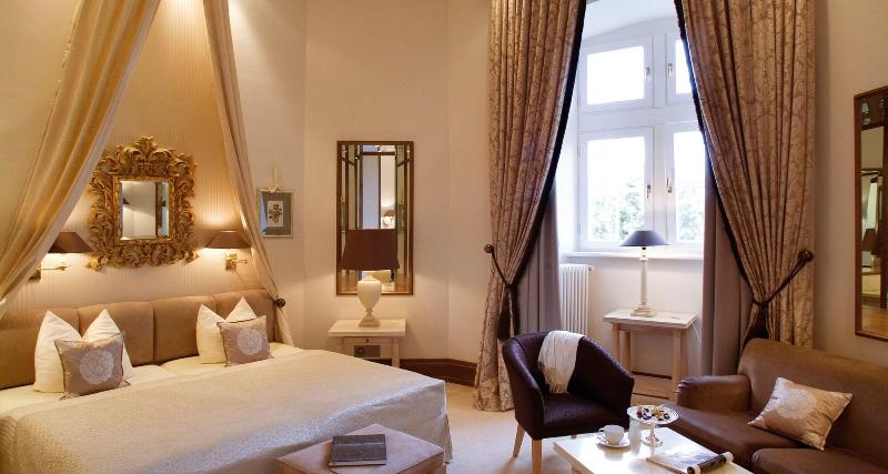 Victor's Residenz-Hotel Schloss Berg - Oda