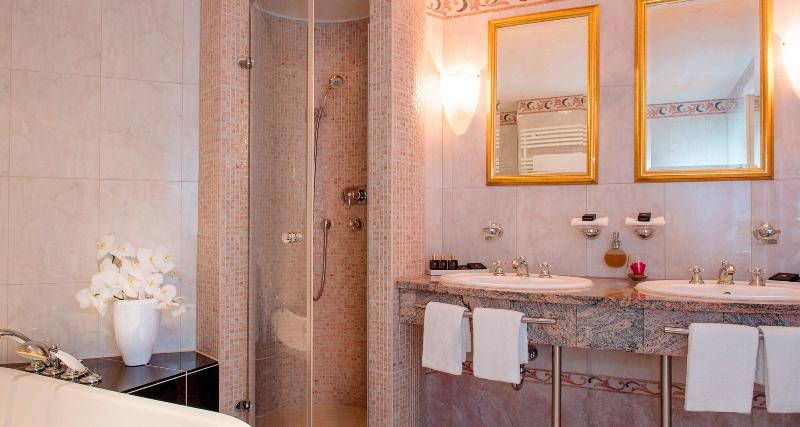 Victor's Residenz-Hotel Schloss Berg - Oda