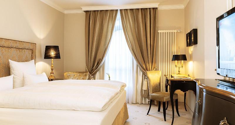 Victor's Residenz-Hotel Schloss Berg - Oda