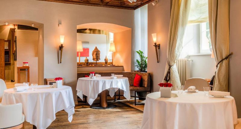 Victor's Residenz-Hotel Schloss Berg - Restoran