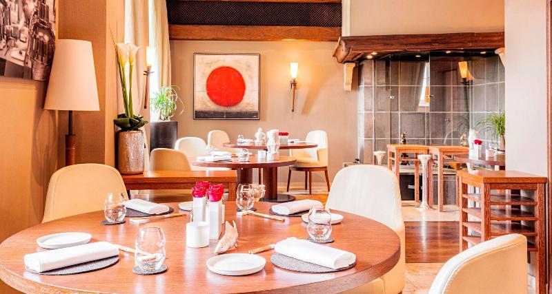 Victor's Residenz-Hotel Schloss Berg - Restoran