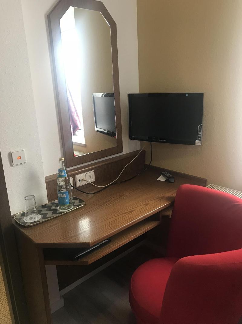 Garni-Hotel Adler - Oda