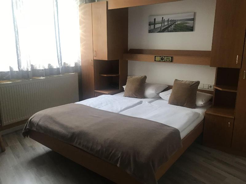 Garni-Hotel Adler - Oda