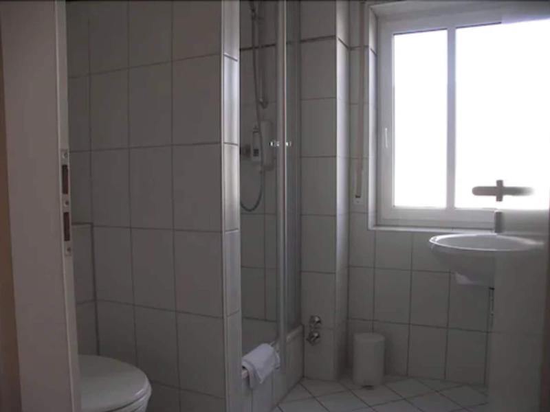 Astra Hotel Garni - Oda