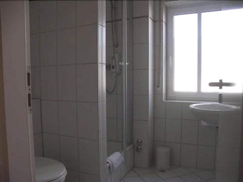 Astra Hotel Garni - Oda
