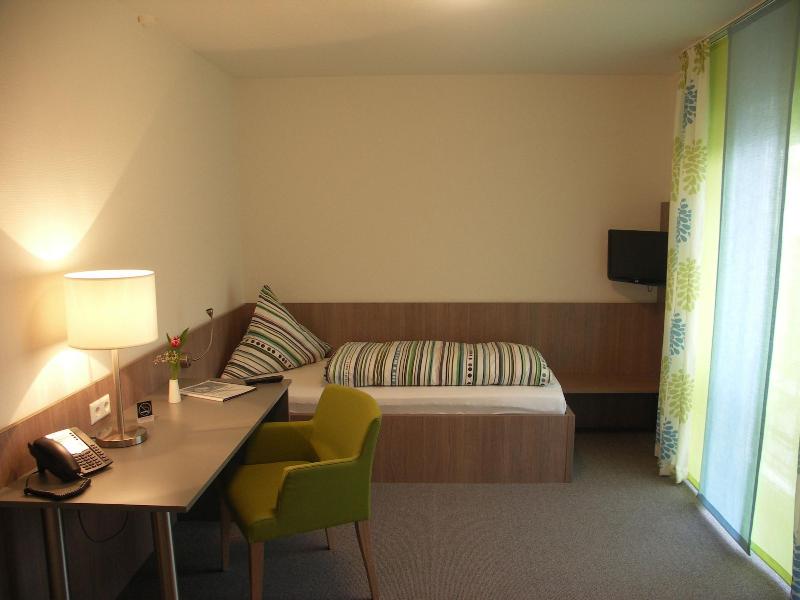Astra Hotel Garni - Oda