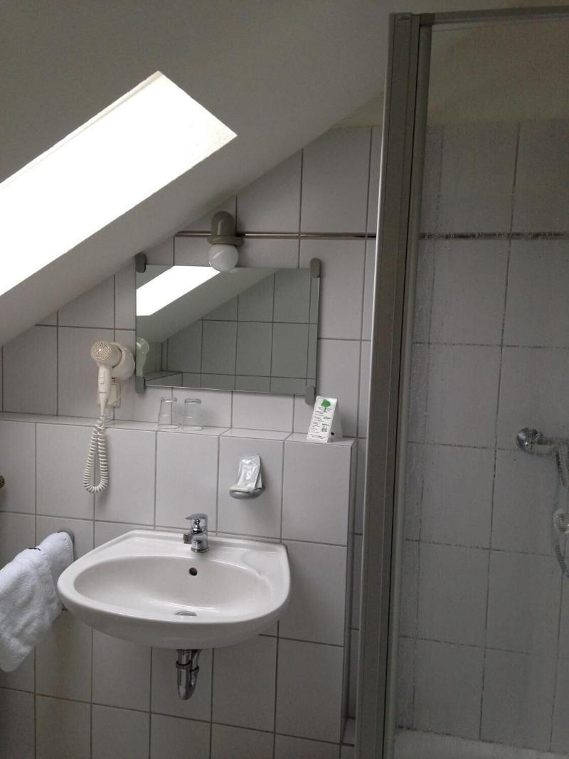Astra Hotel Garni - Oda