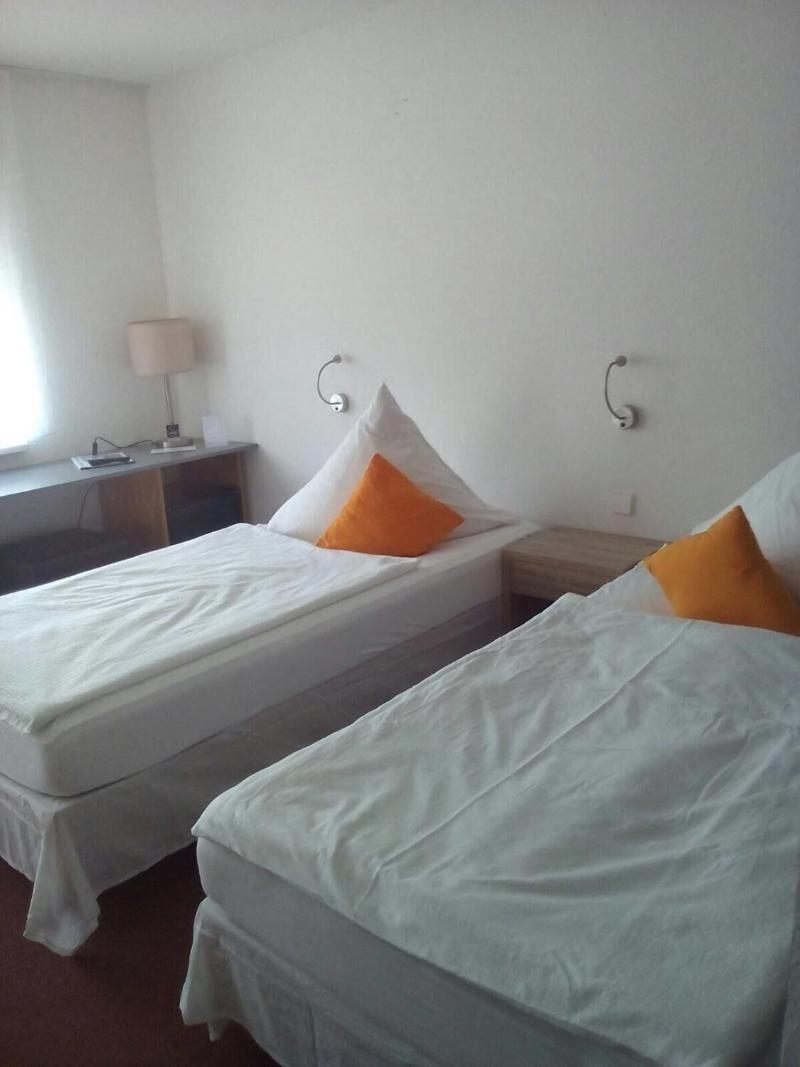 Astra Hotel Garni - Oda