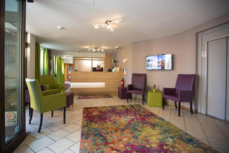 Hotel Zur Pfalz - Lobi