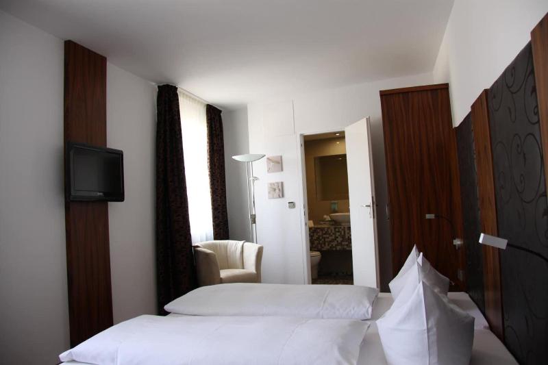 Hotel Zur Pfalz - Oda