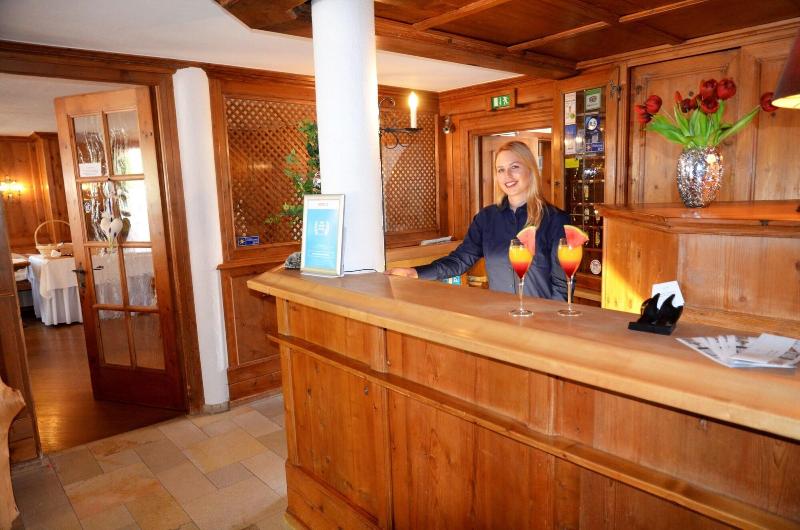Hotel Garni Am Zehntstadl - Lobi
