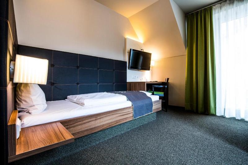 Riku Hotel Weissenhorn - Oda