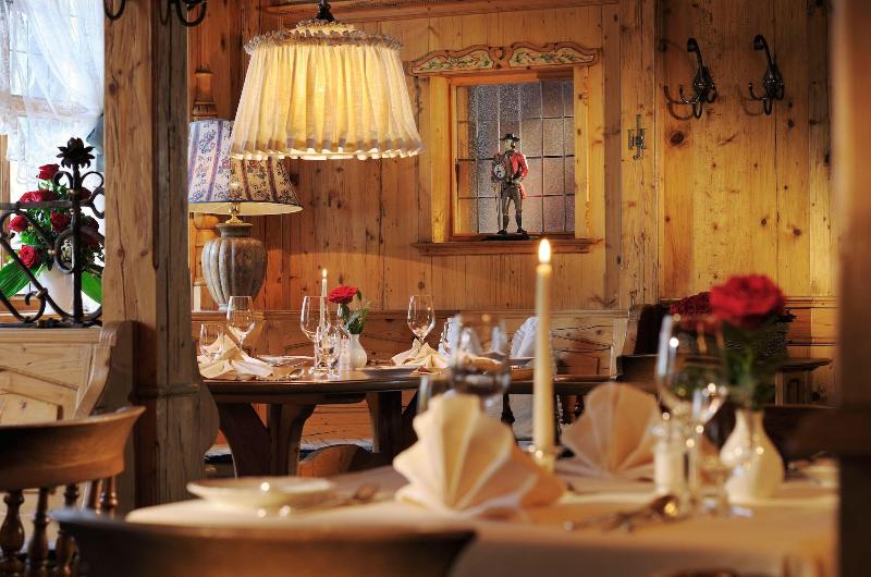 Hotel Engel Obertal - Restoran