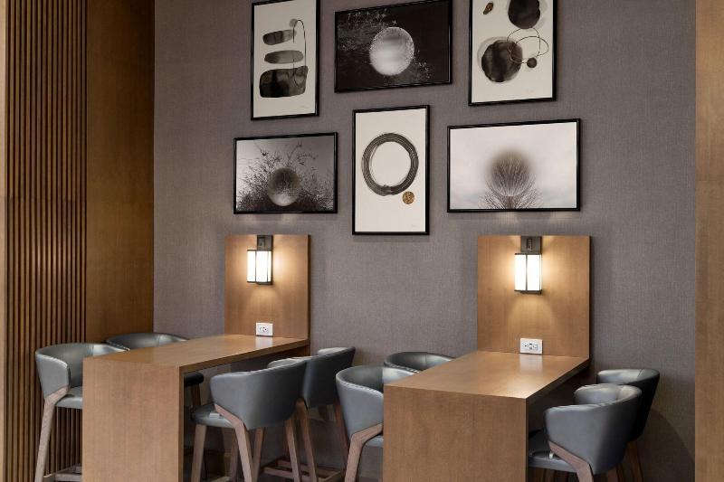 Marriott New York Jfk Airport - Lobi