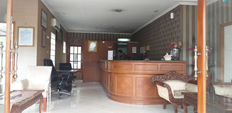 Intan Hotel Purwakarta - Lobi