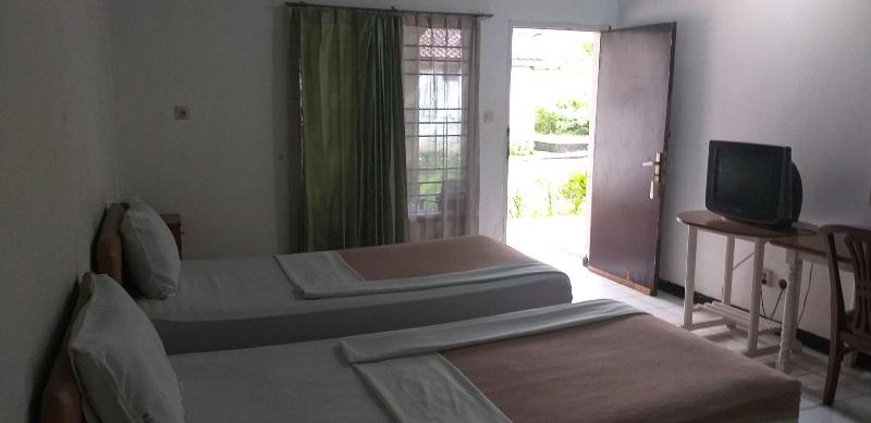Intan Hotel Purwakarta - Oda
