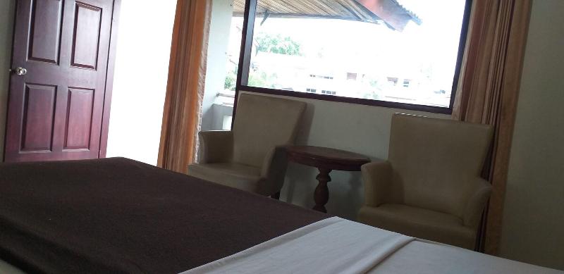 Intan Hotel Purwakarta - Oda