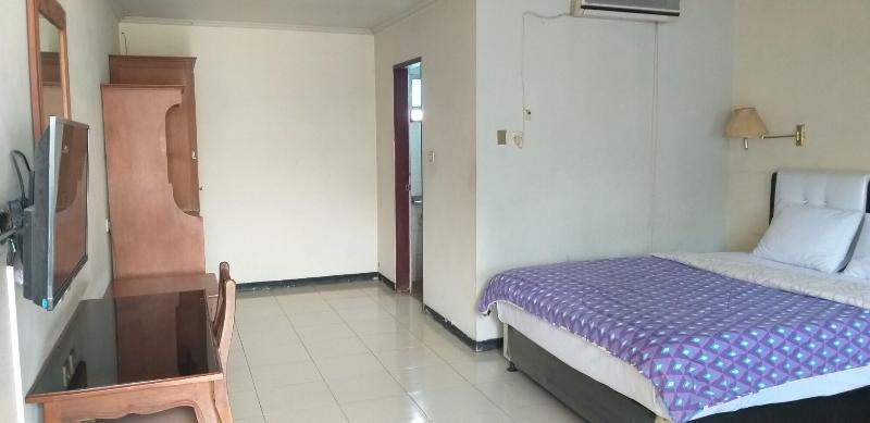 Intan Hotel Purwakarta - Oda