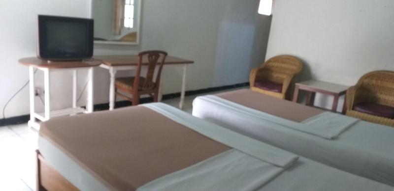 Intan Hotel Purwakarta - Oda