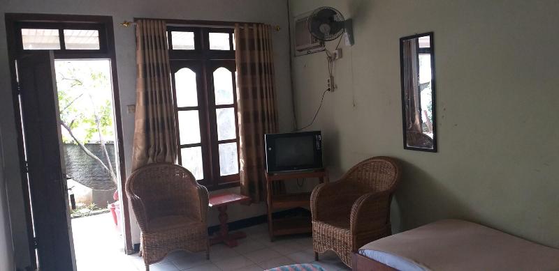 Intan Hotel Purwakarta - Oda