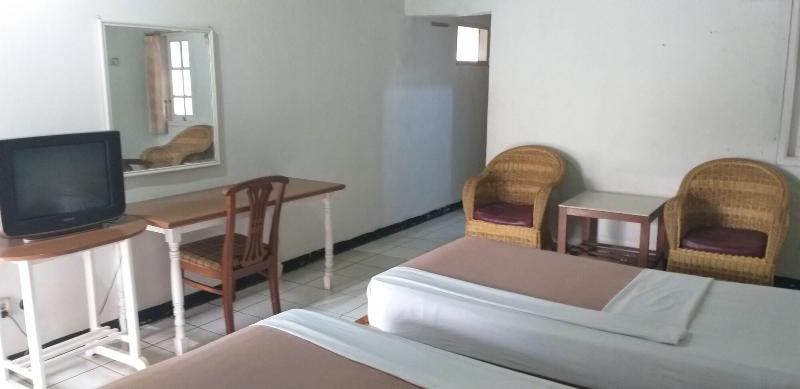 Intan Hotel Purwakarta - Oda