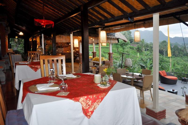 Subak Tabola Villa - Restoran