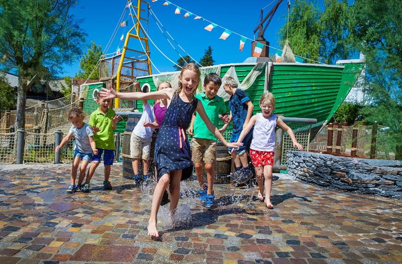 Europa-Park Freizeitpark & Erlebnis-Resort-Colosse - Aktivite