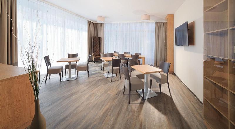 Amaro Budget Plus Hotel - Lobi