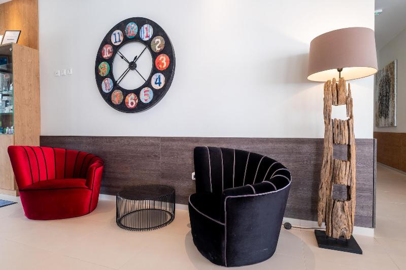 Amaro Budget Plus Hotel - Lobi