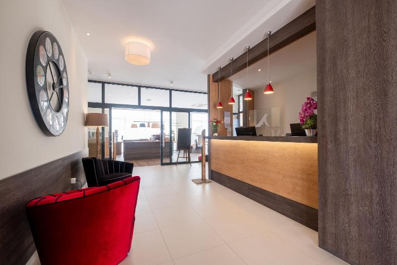 Amaro Budget Plus Hotel - Lobi