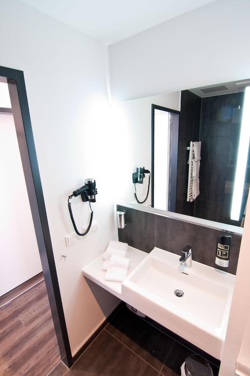 Amaro Budget Plus Hotel - Oda