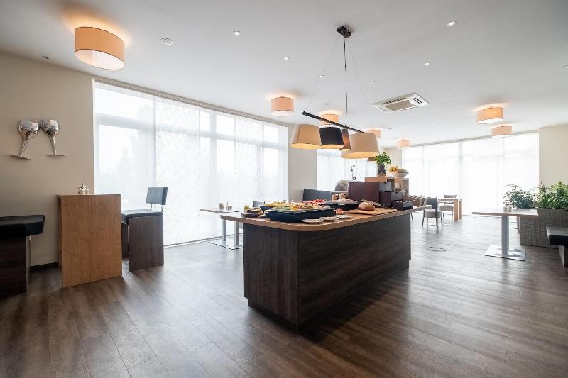 Amaro Budget Plus Hotel - Restoran