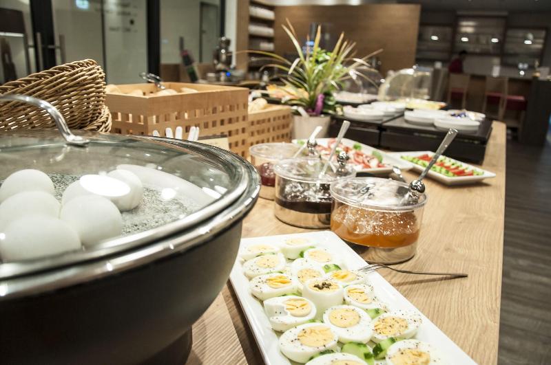 Amaro Budget Plus Hotel - Restoran